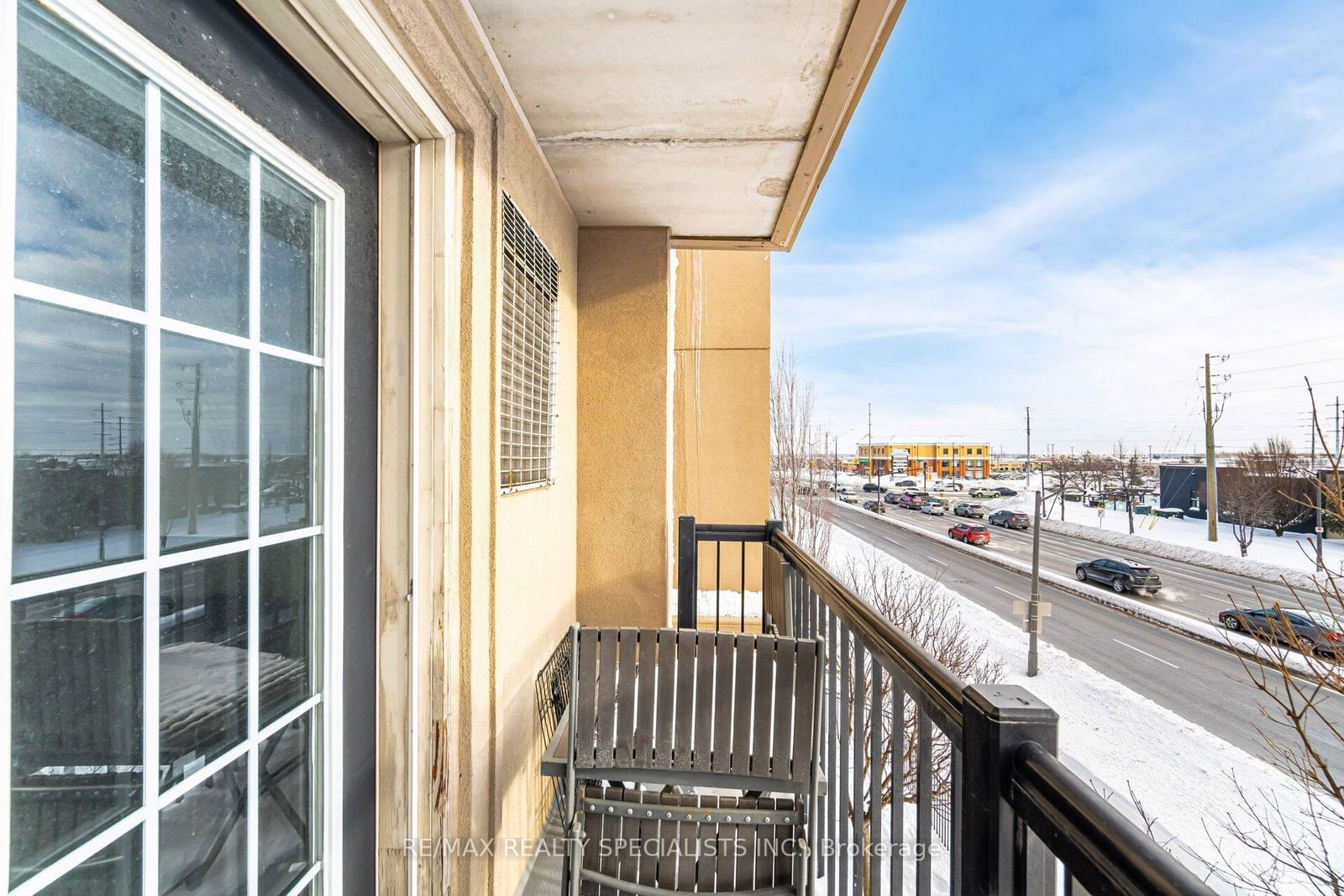 2035 Appleby Line, unit 303 for sale