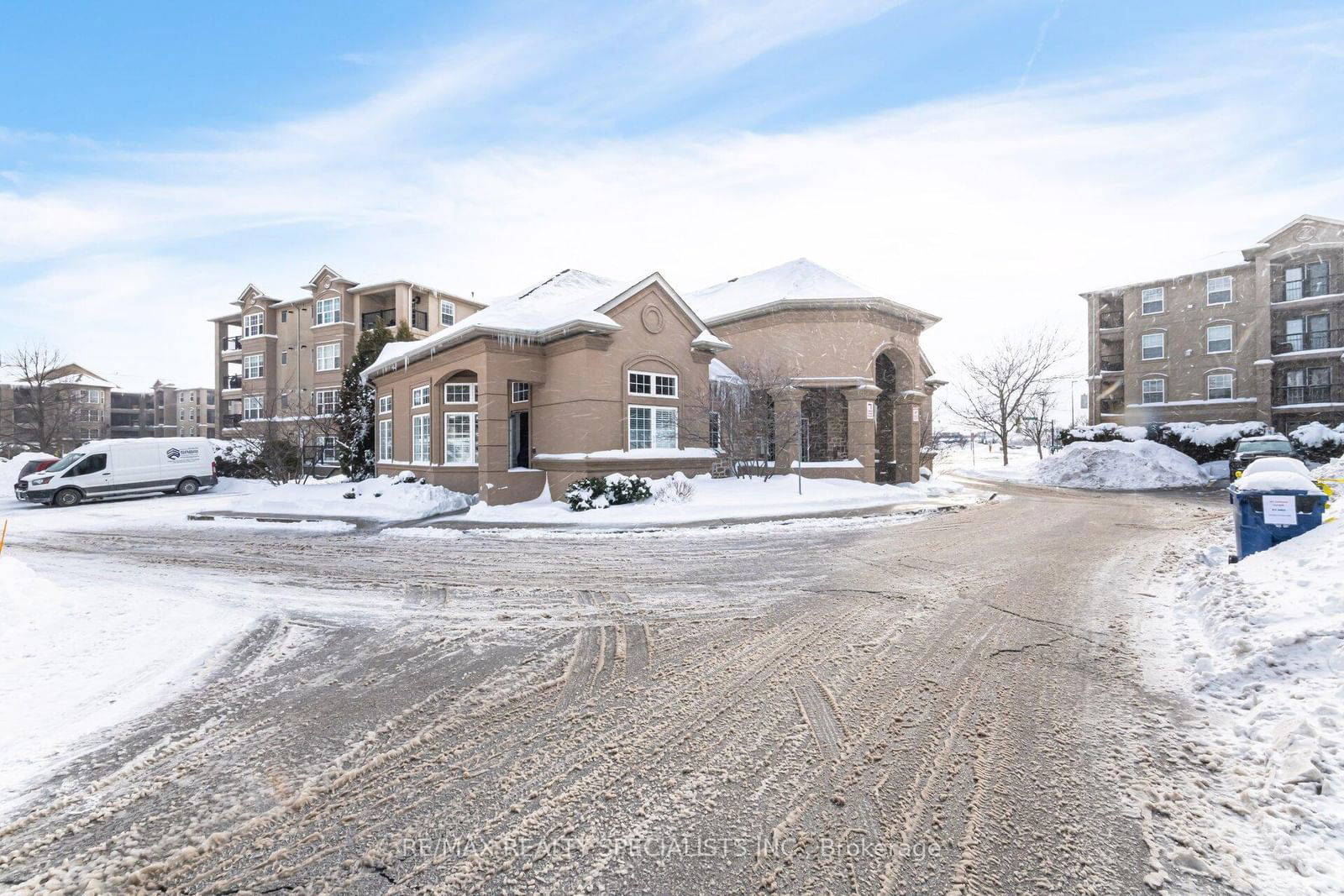 2035 Appleby Line, unit 303 for sale