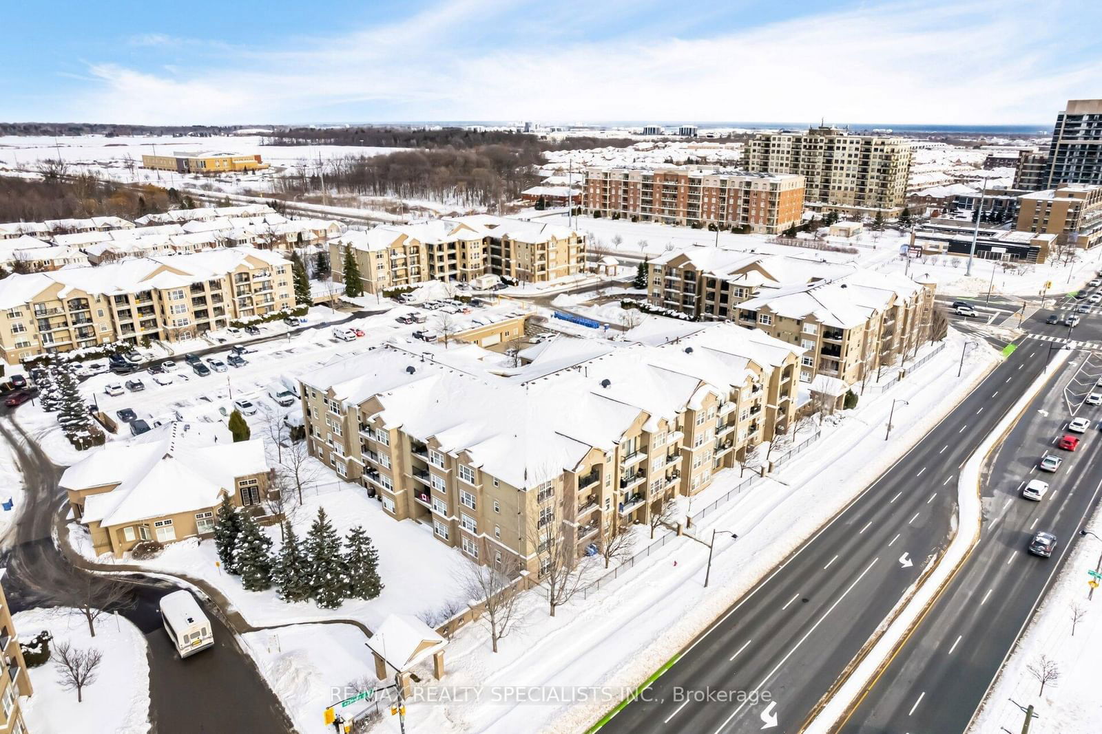 2035 Appleby Line, unit 303 for sale