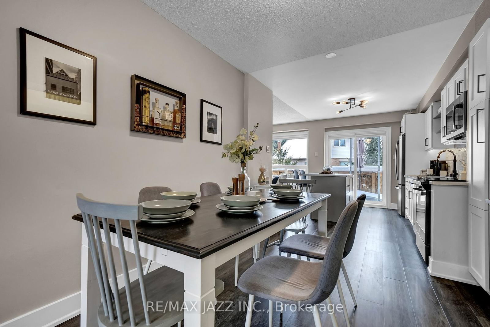 2272 Mowat Ave, unit 64 for sale