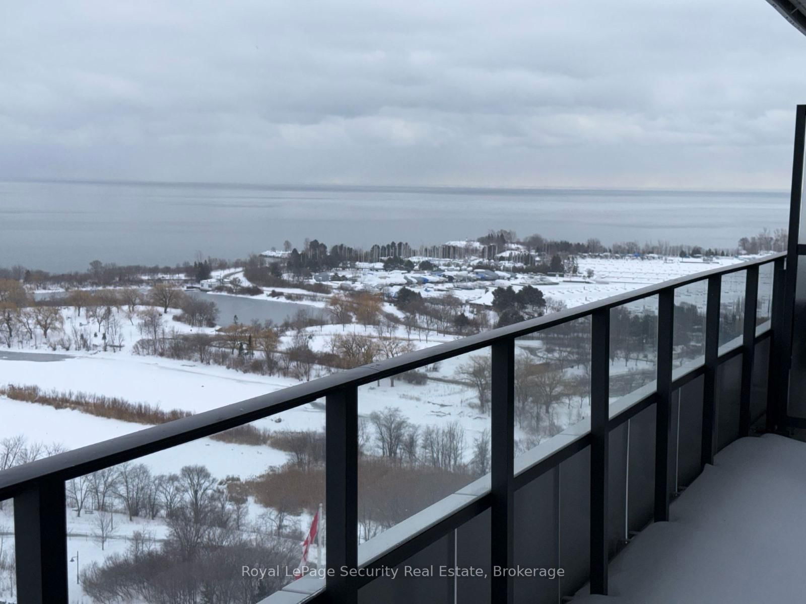 30 Shore Breeze Dr, unit 1916 for rent