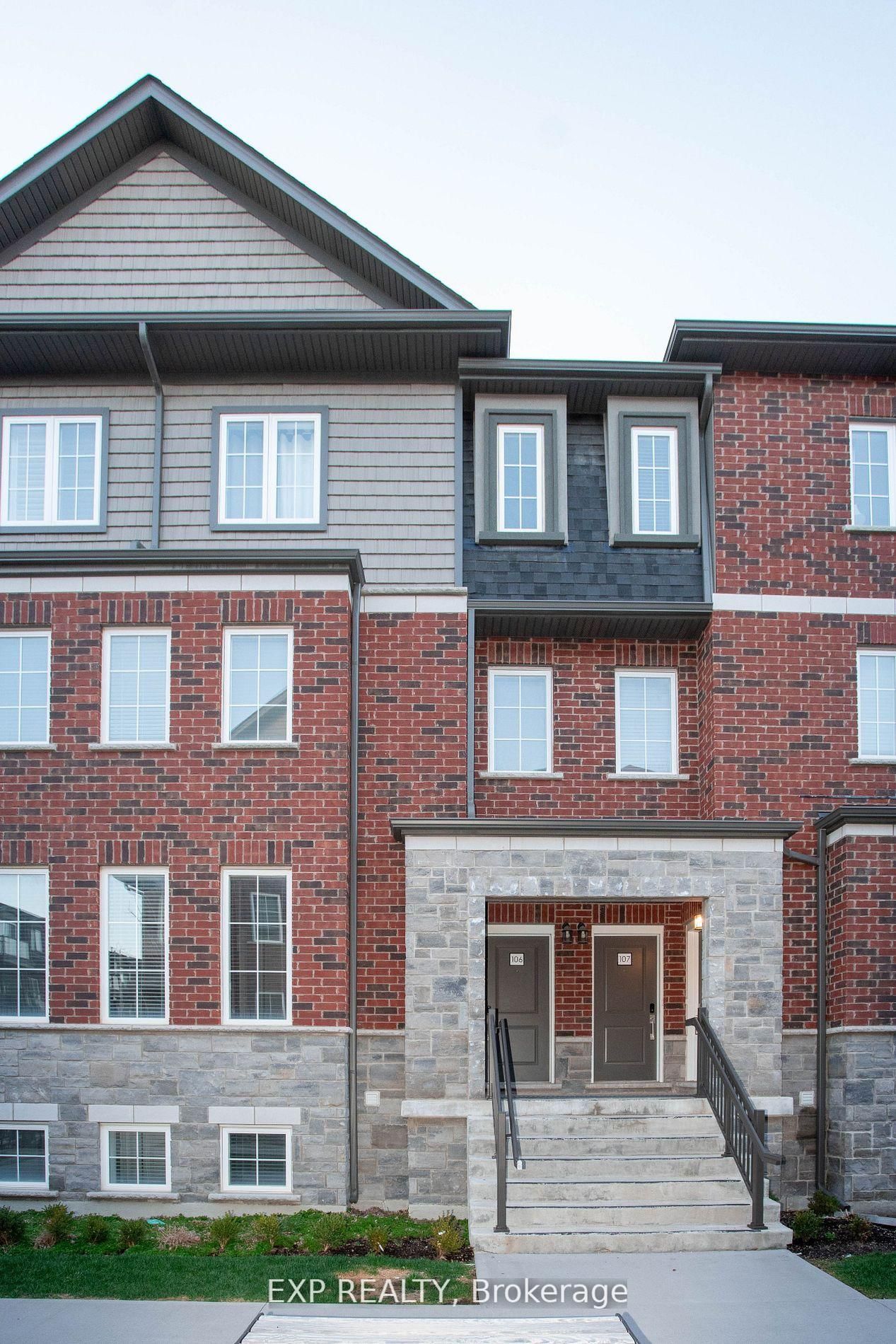 445 Ontario St S, unit 105 for rent