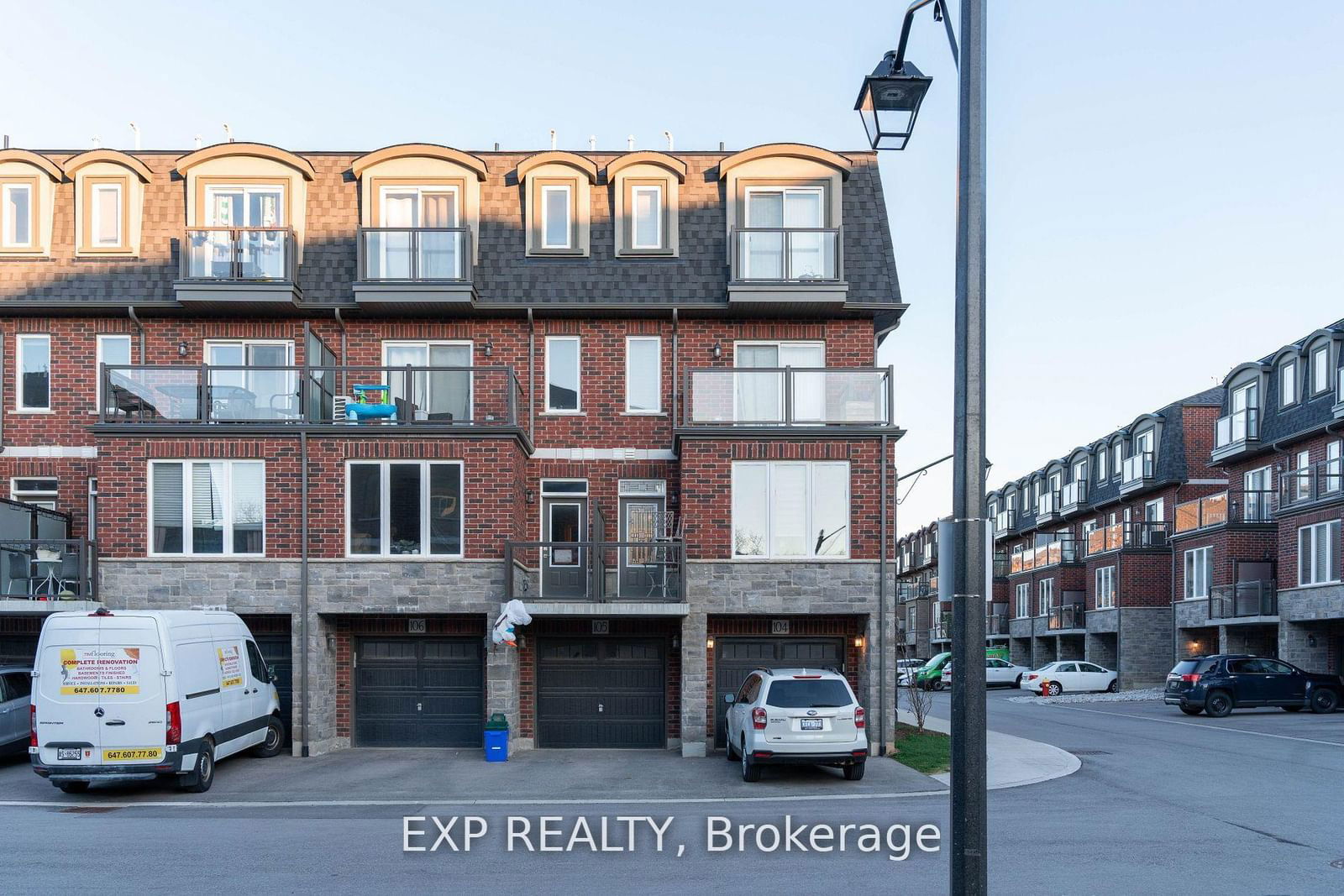 445 Ontario St S, unit 105 for rent