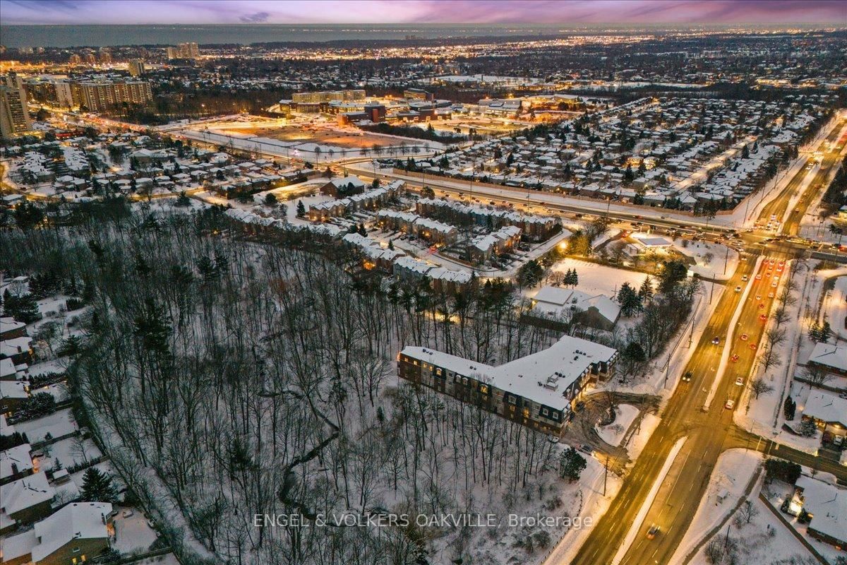 North Morrison House, Oakville, Toronto