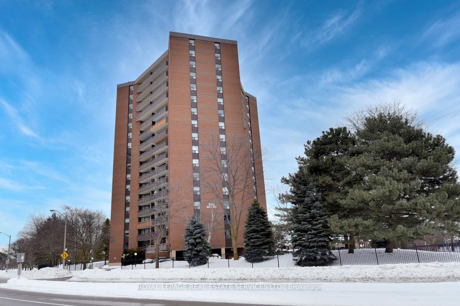 335 Mill Rd, unit 303 for sale