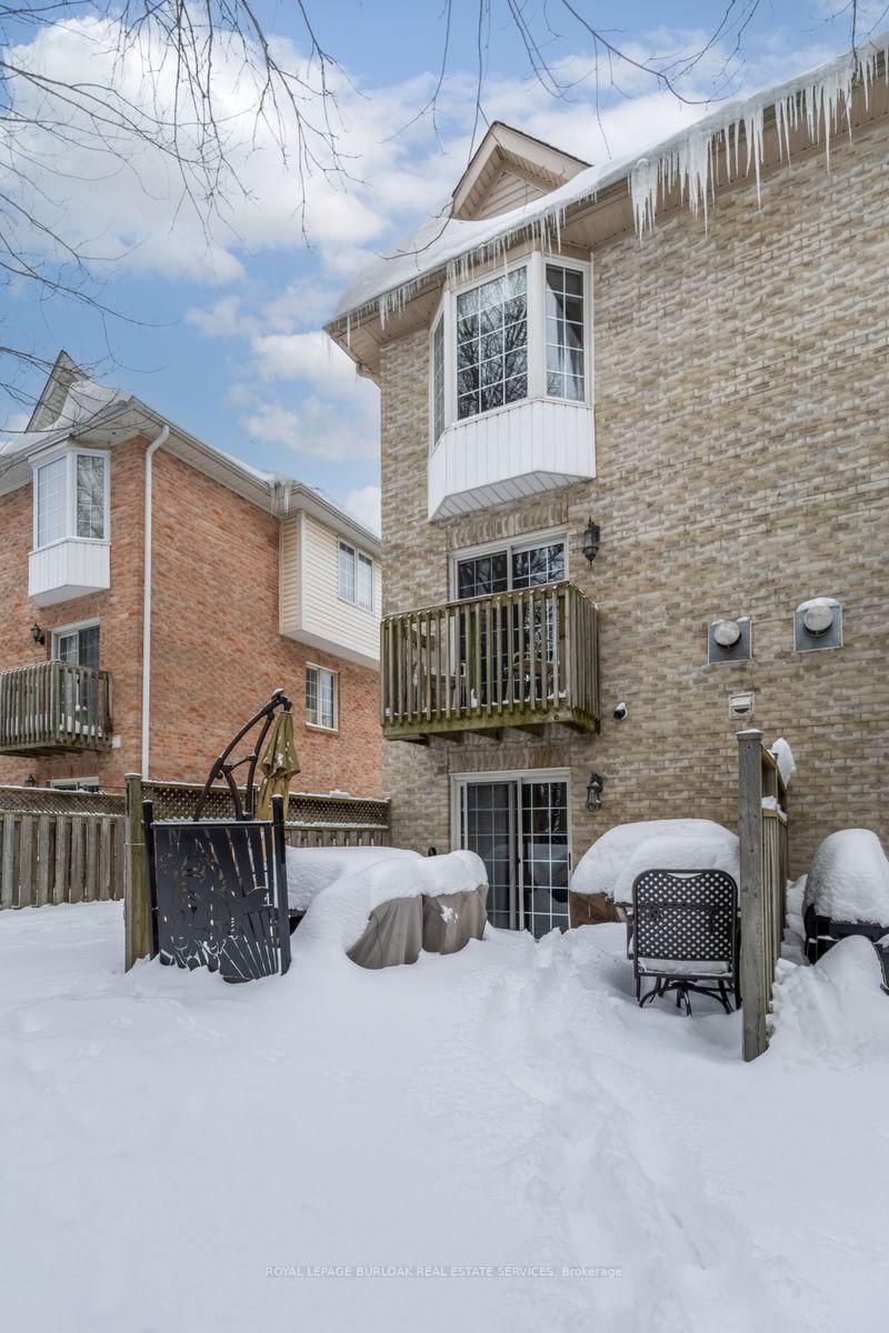 Tuck's Forest Townhomes, Burlington, Toronto