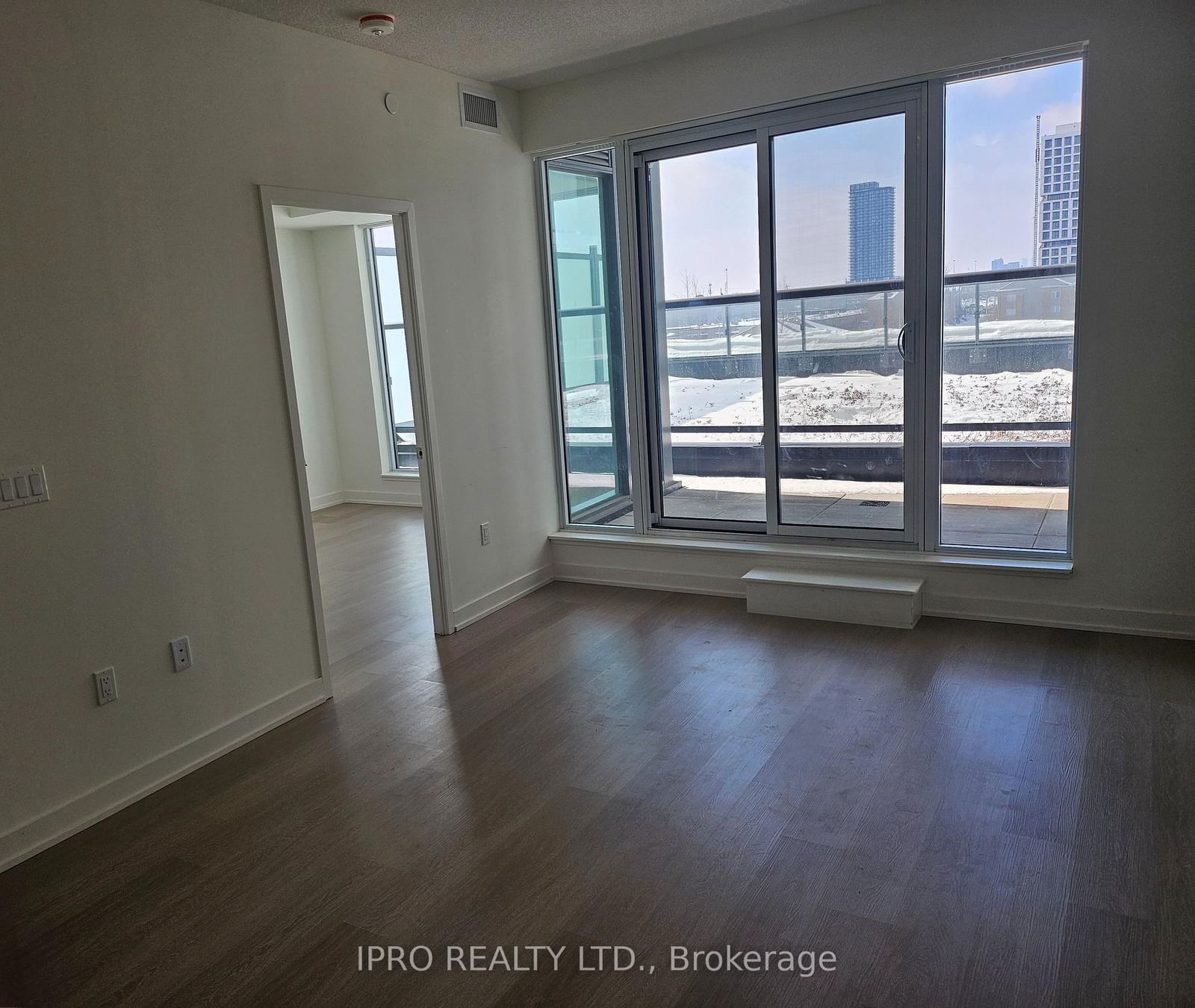 859 The Queensway, unit 307 for sale