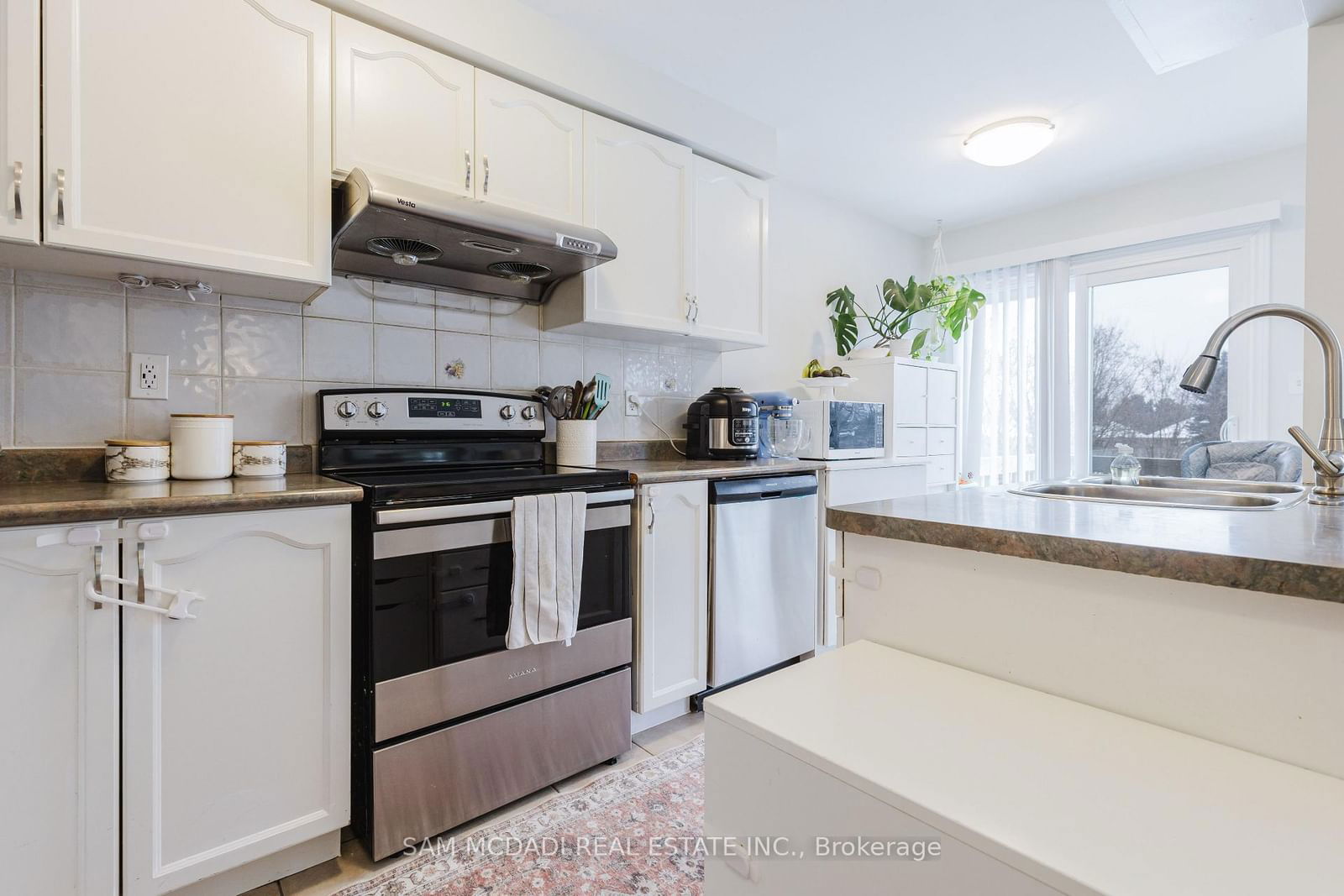 1591 South Parade Crt, unit 32 for sale