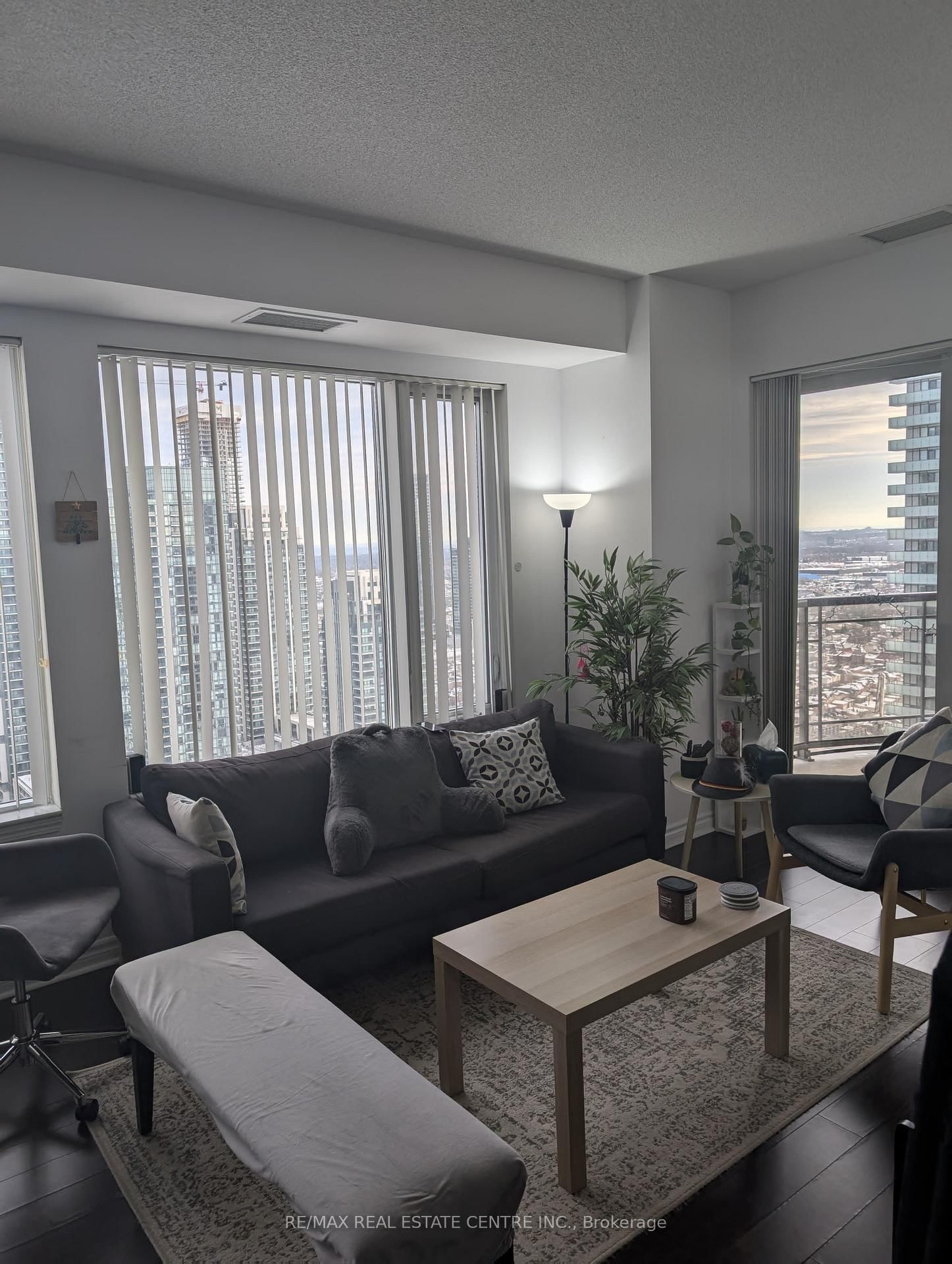 385 Prince Of Wales Dr, unit 3108 for rent