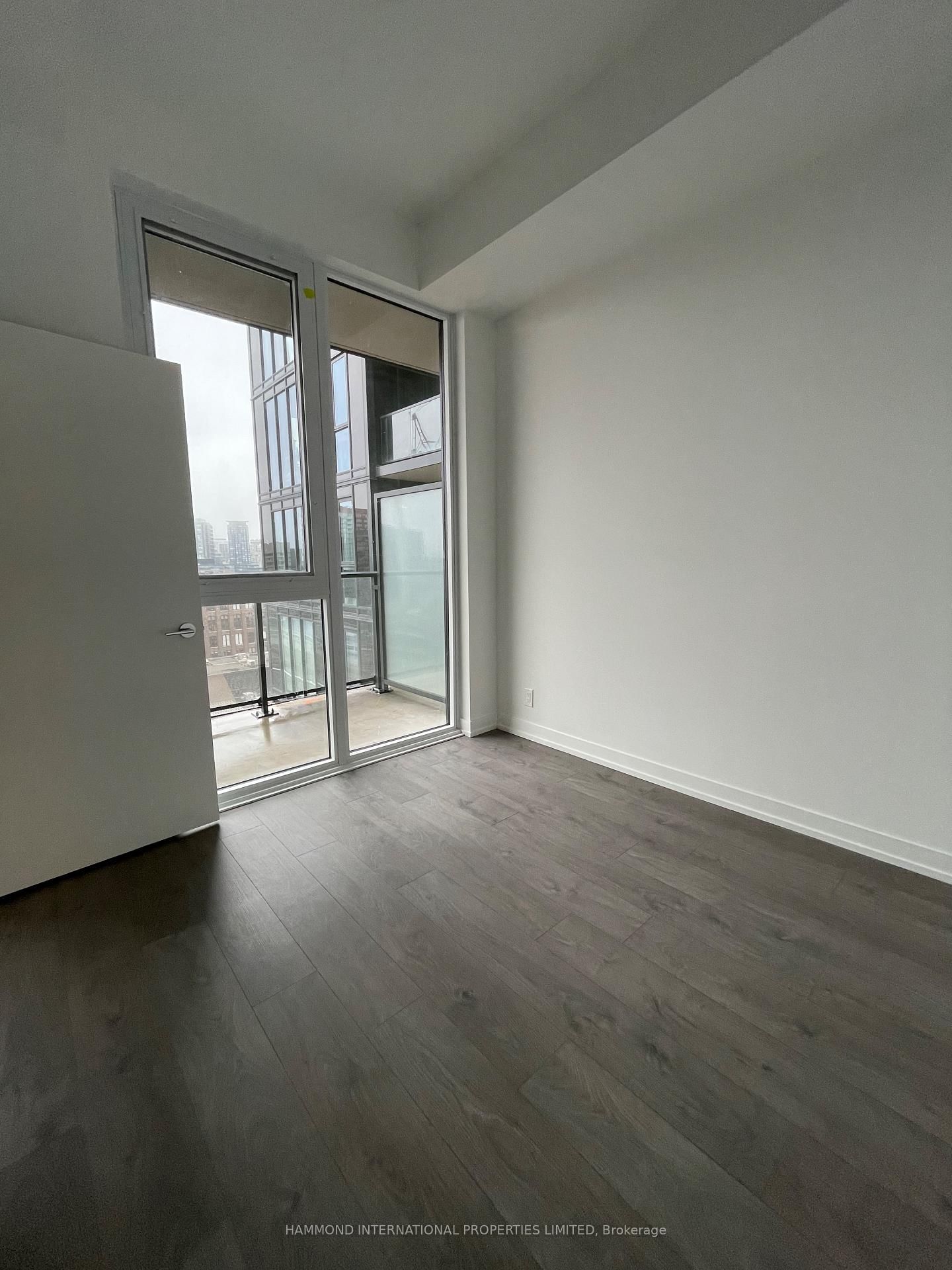 270 Dufferin St, unit 1023 for rent