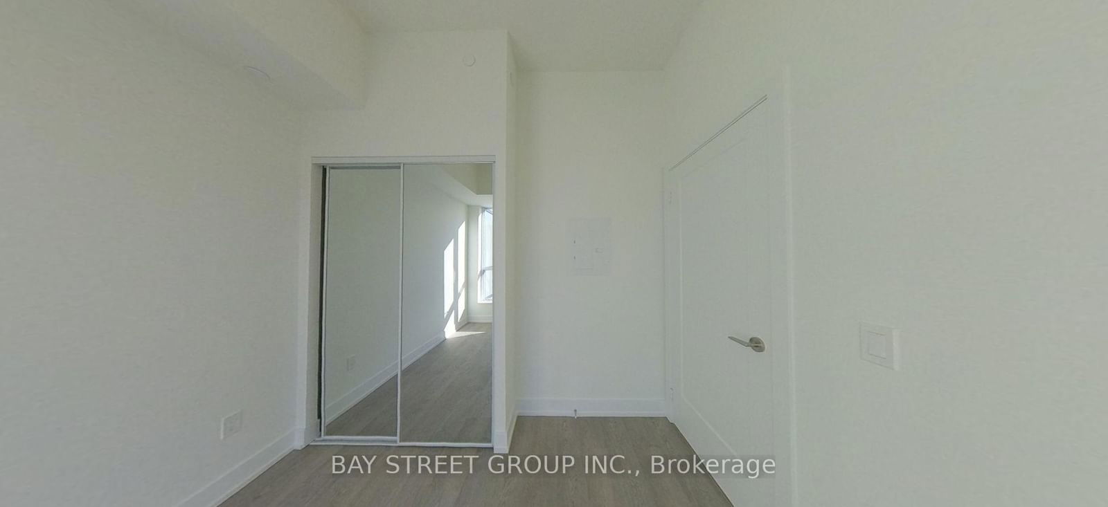 9 Mabelle Ave, unit 2915 for rent