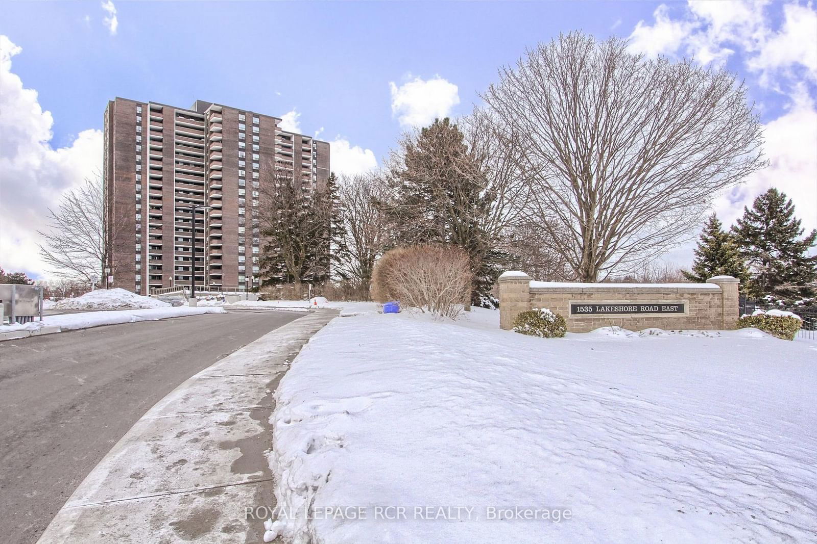 1535 Lakeshore Road East Condos, Mississauga, Toronto