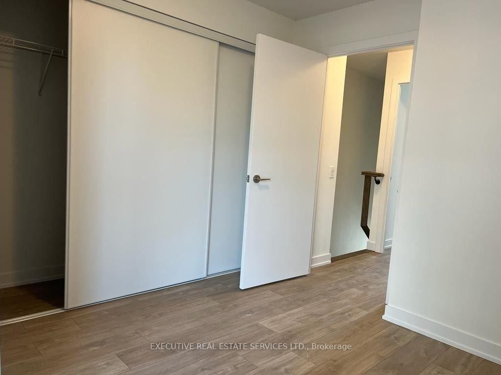 251 Manitoba St, unit 130 for rent