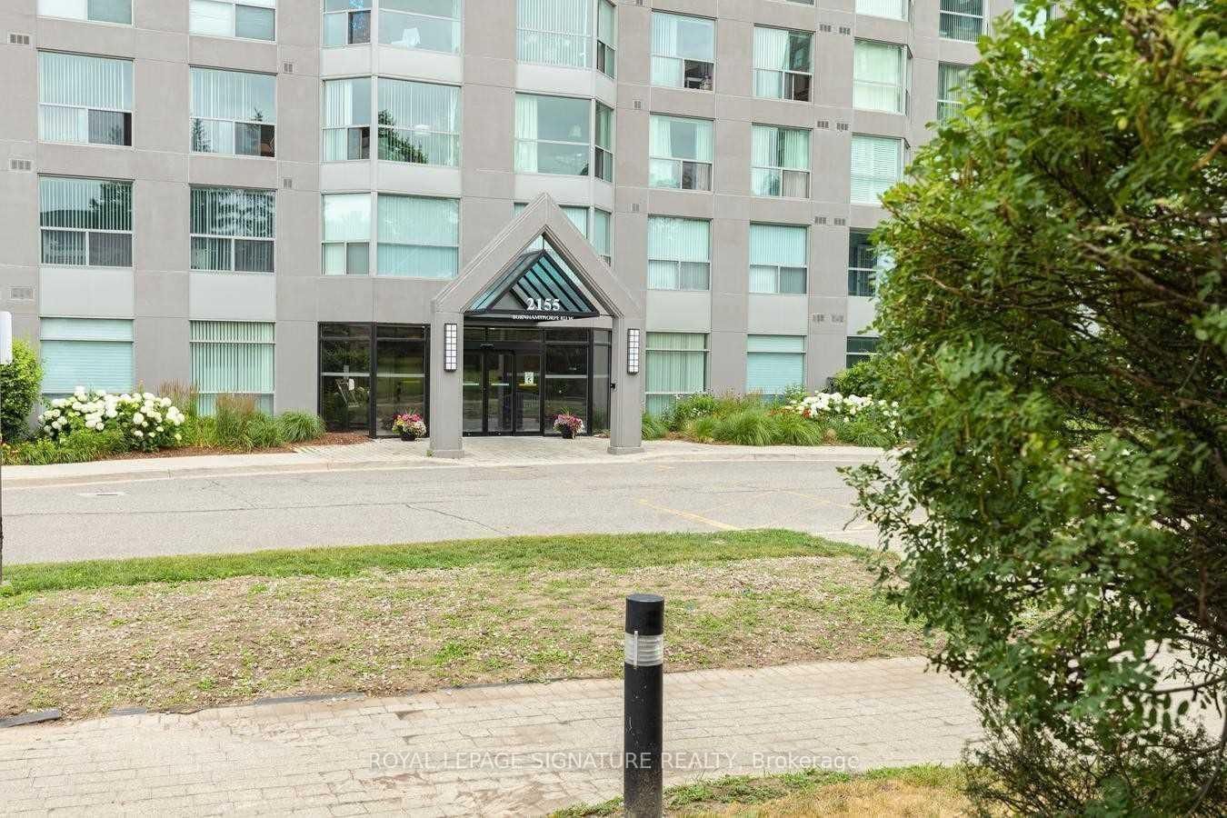 2155 Burnhamthorpe Rd W, unit 701 for rent