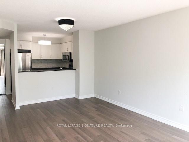 2155 Burnhamthorpe Rd W, unit 701 for rent