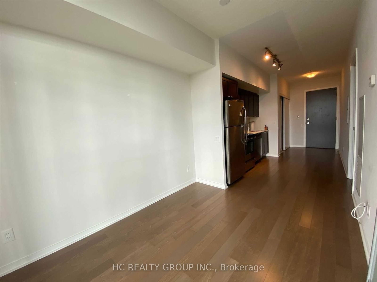 105 The Queensway Ave, unit 609 for rent