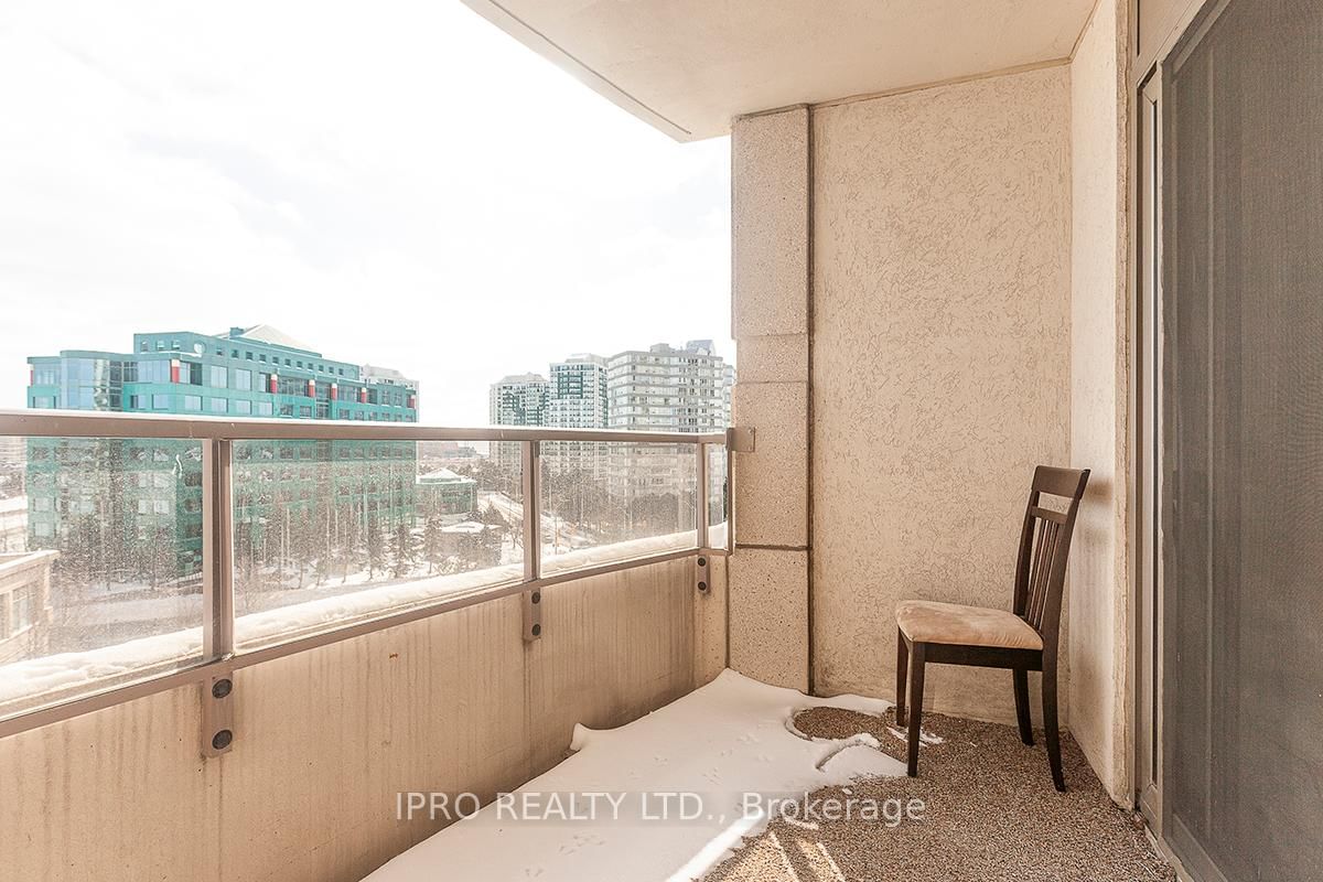 25 Kingsbridge Garden Circ, unit 716 for sale