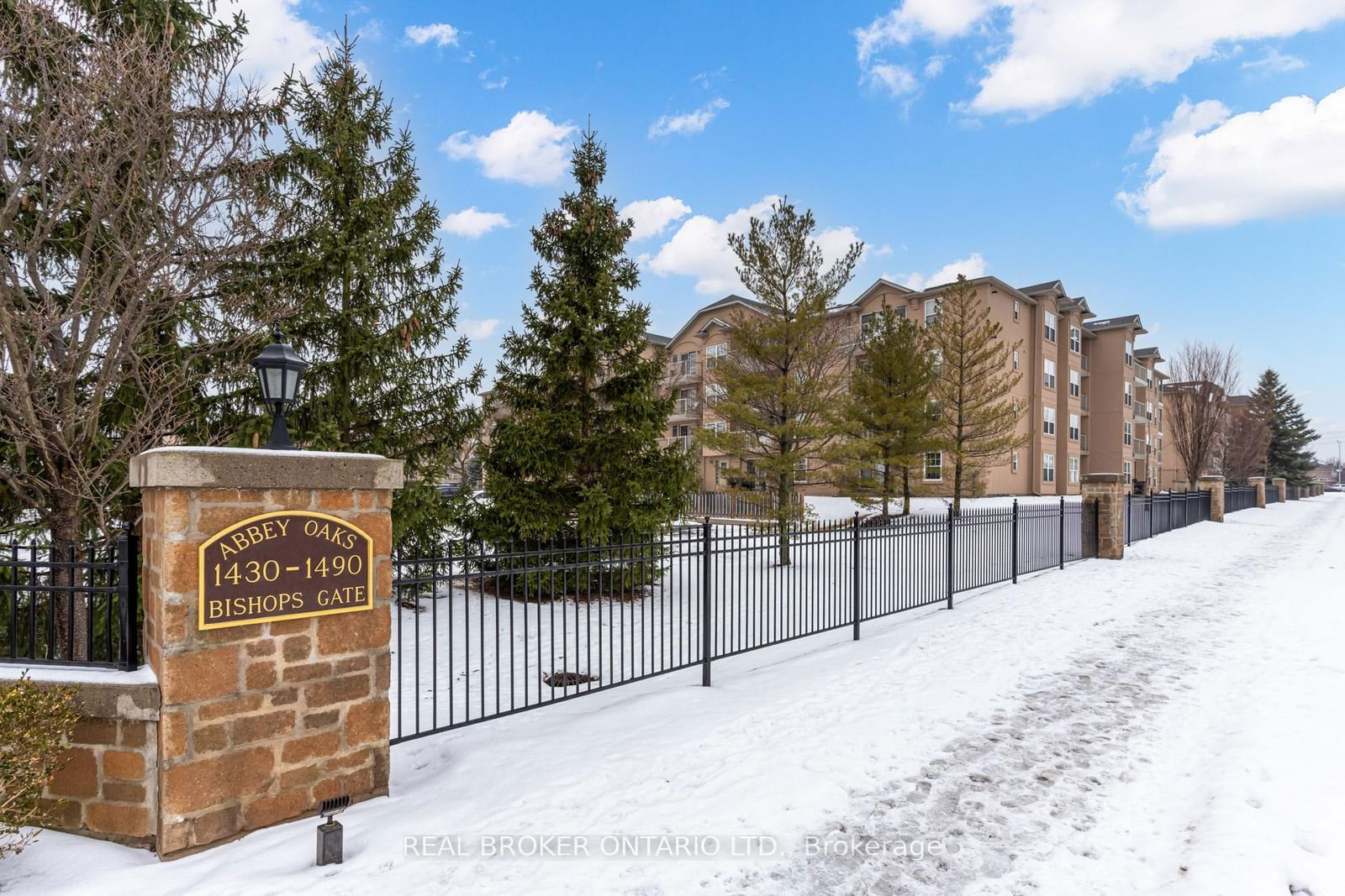 1460 Bishops Gate, unit 413 for sale