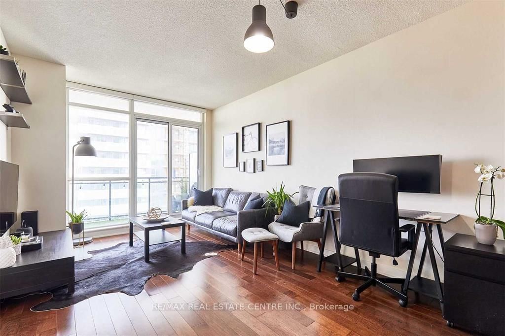 4070 Confederation Pkwy, unit 3710 for rent