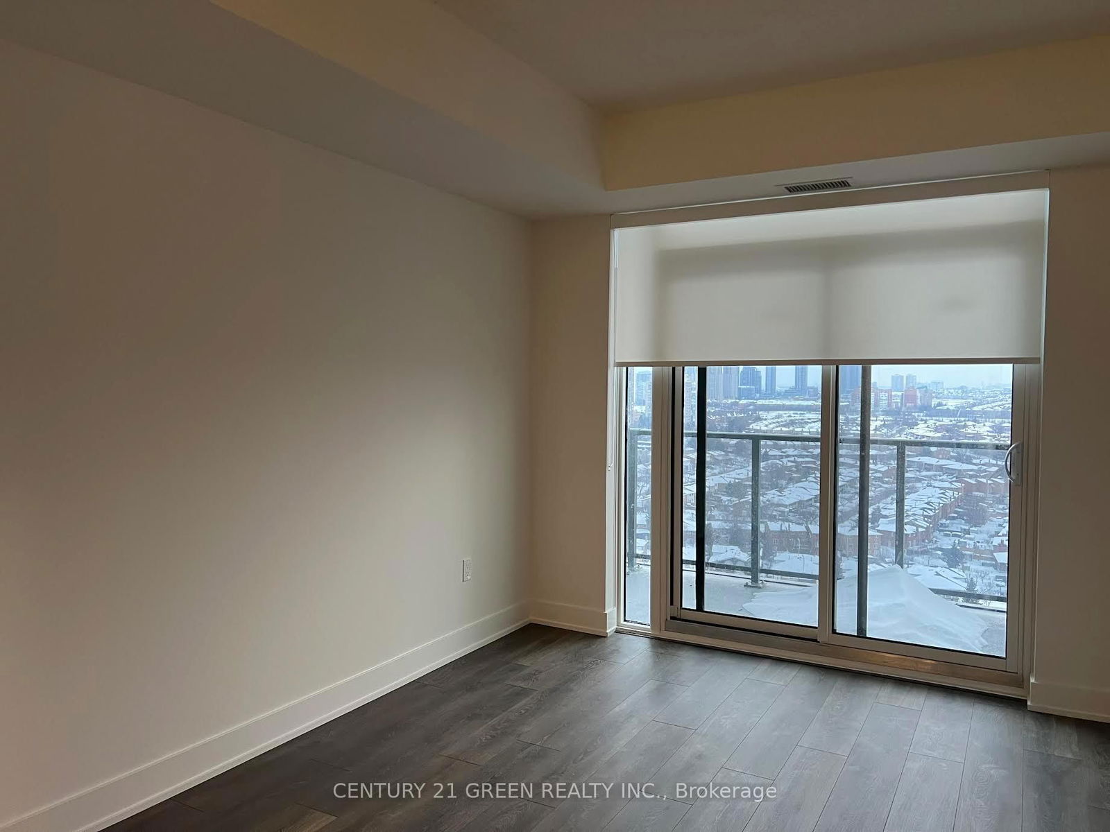 202 Burnhamthorpe Rd E, unit 2105 for rent