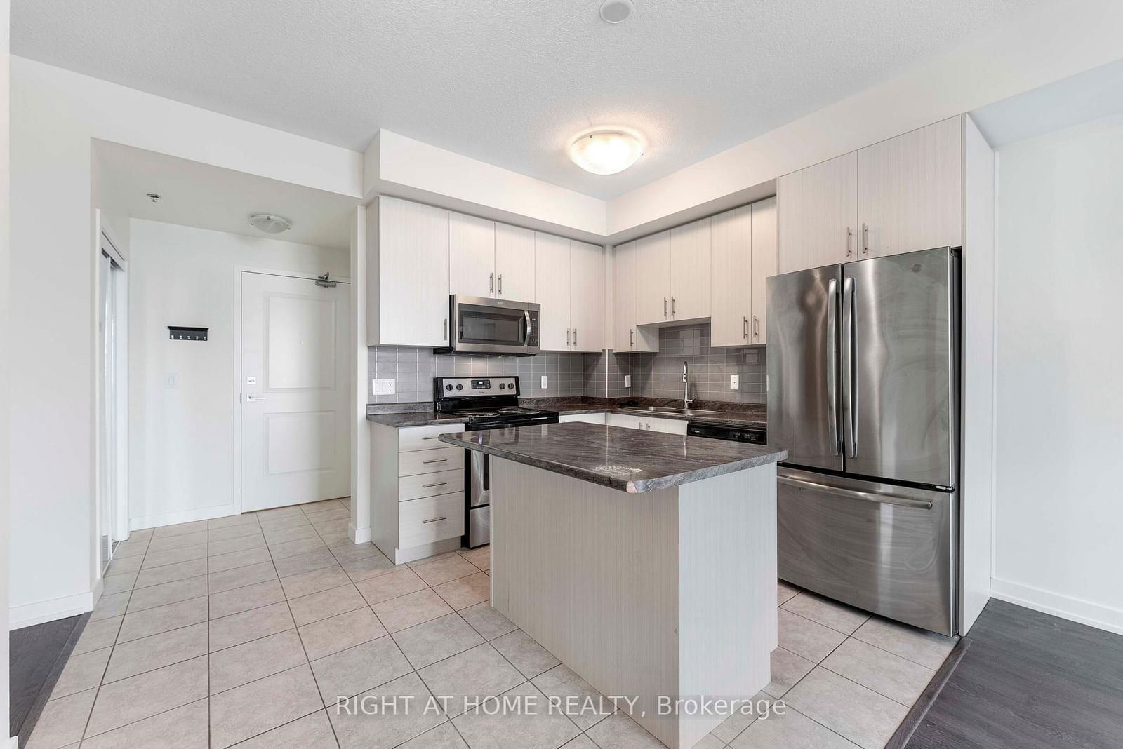 2486 Old Bronte Rd, unit 418 for sale