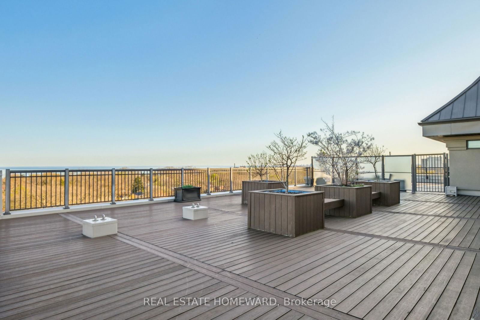 3563 Lake Shore Blvd, unit 214 for sale