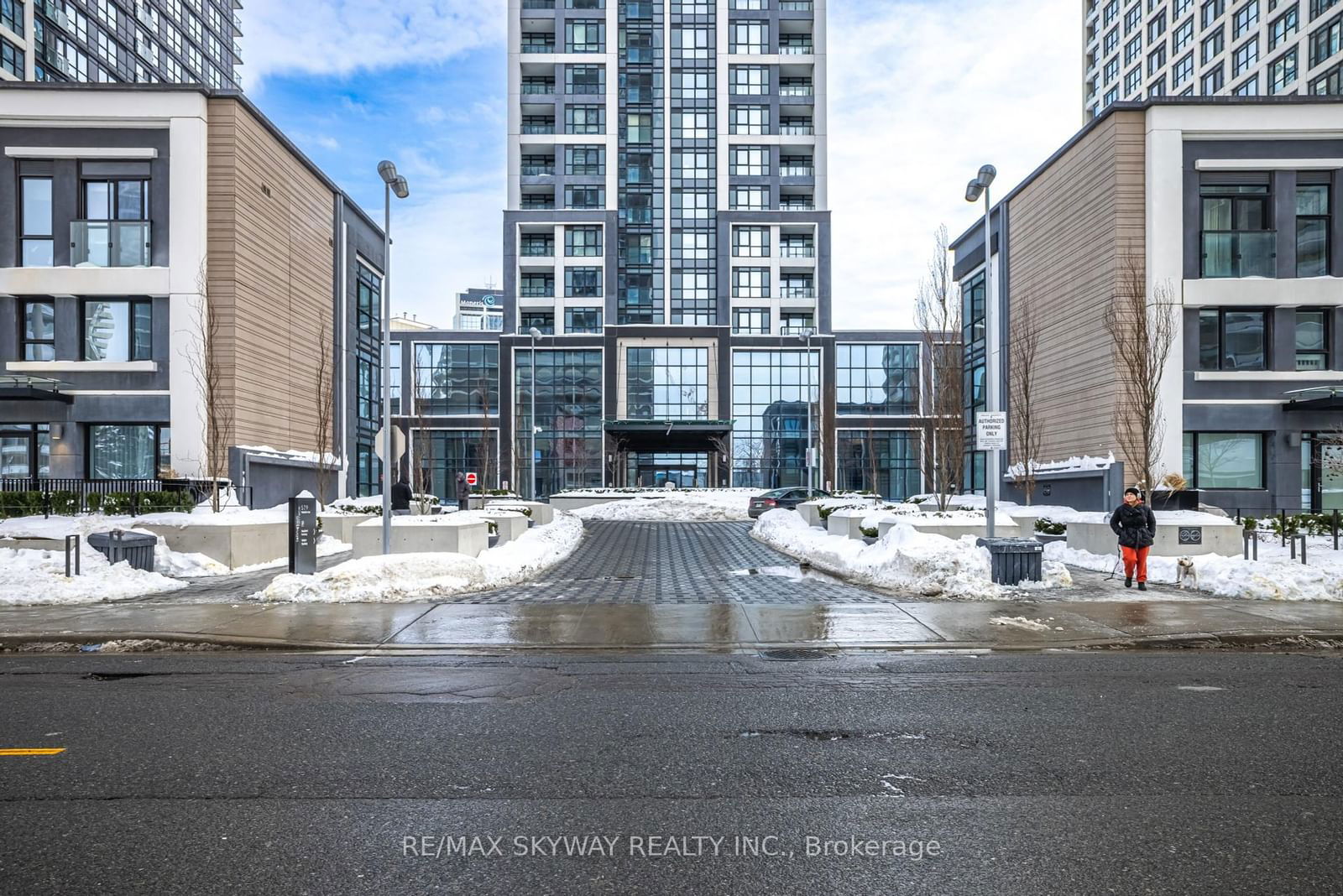 5 Mabelle Ave S, unit 3233 for rent