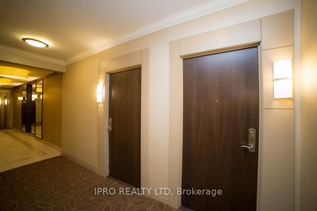 100 John St, unit 507 for rent