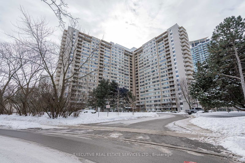 3590 Kaneff Cres, unit 1810 for sale