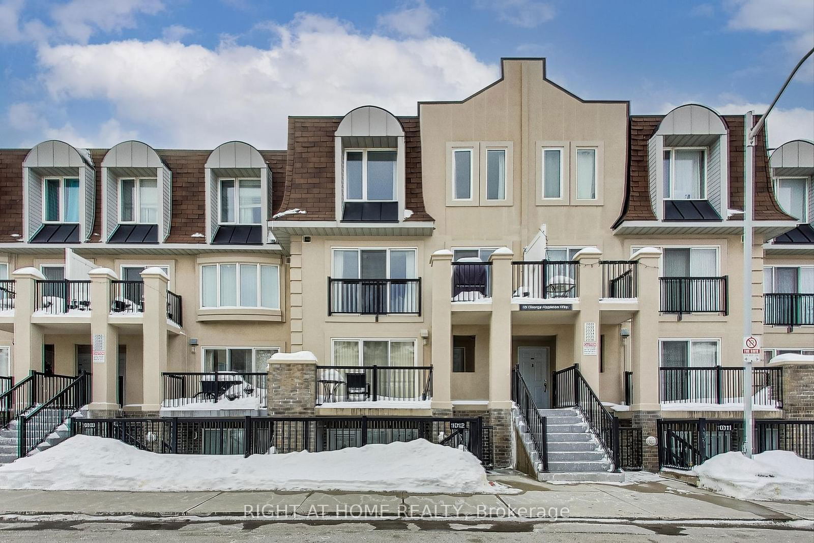 George Appleton Way Townhouses, North York, Toronto