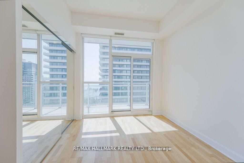 33 Shore Breeze Dr, unit 3701 for rent