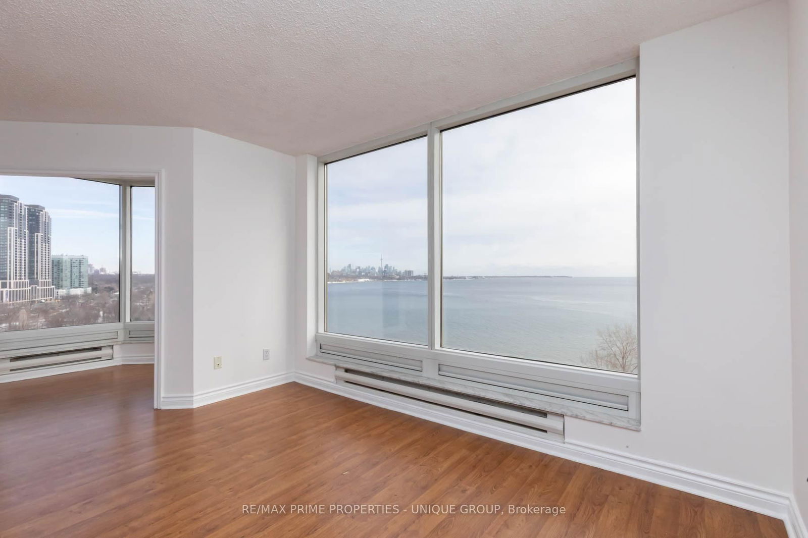 1 Palace Pier Crt, unit 1103 for sale