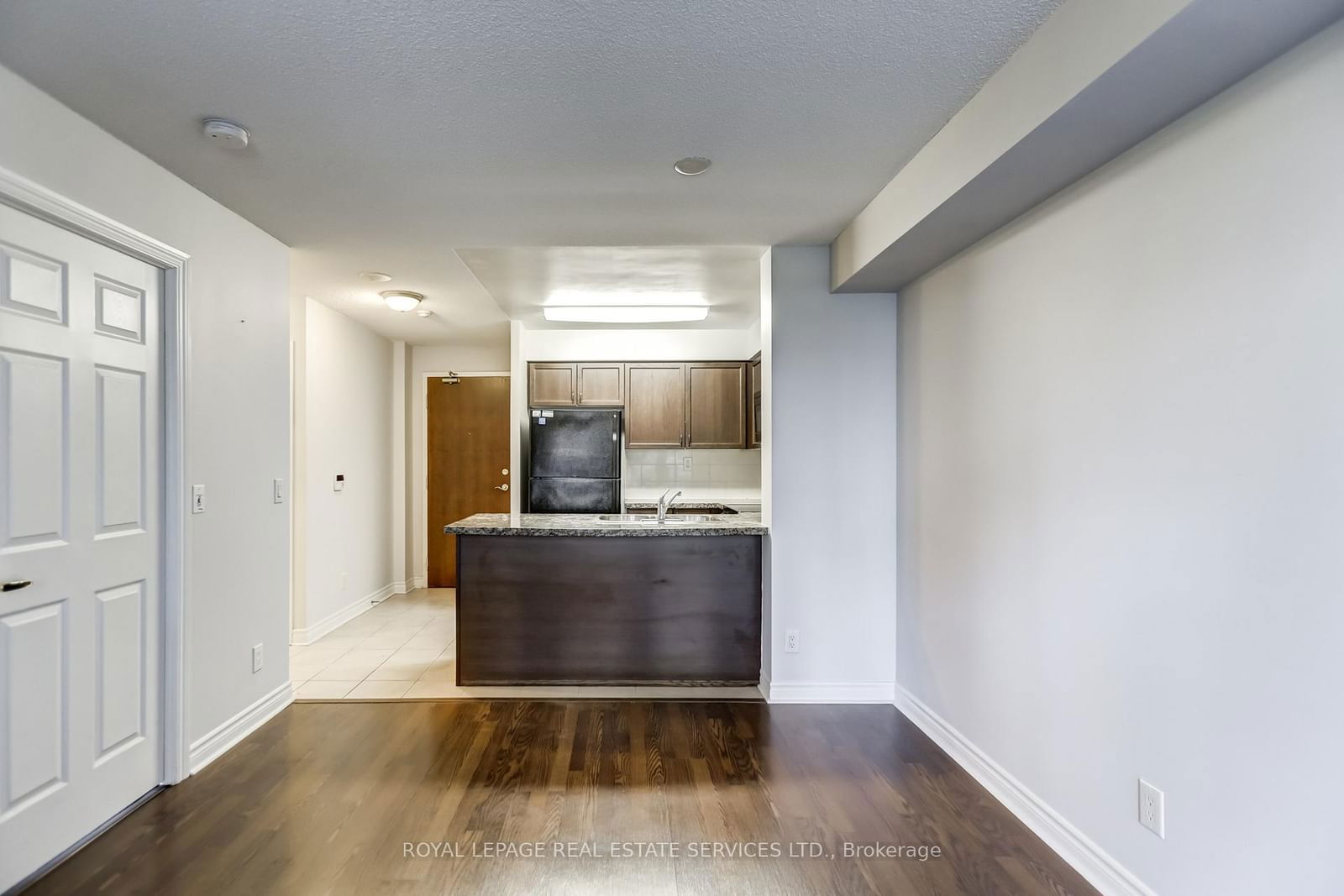 5 Michael Power Pl, unit 305 for rent