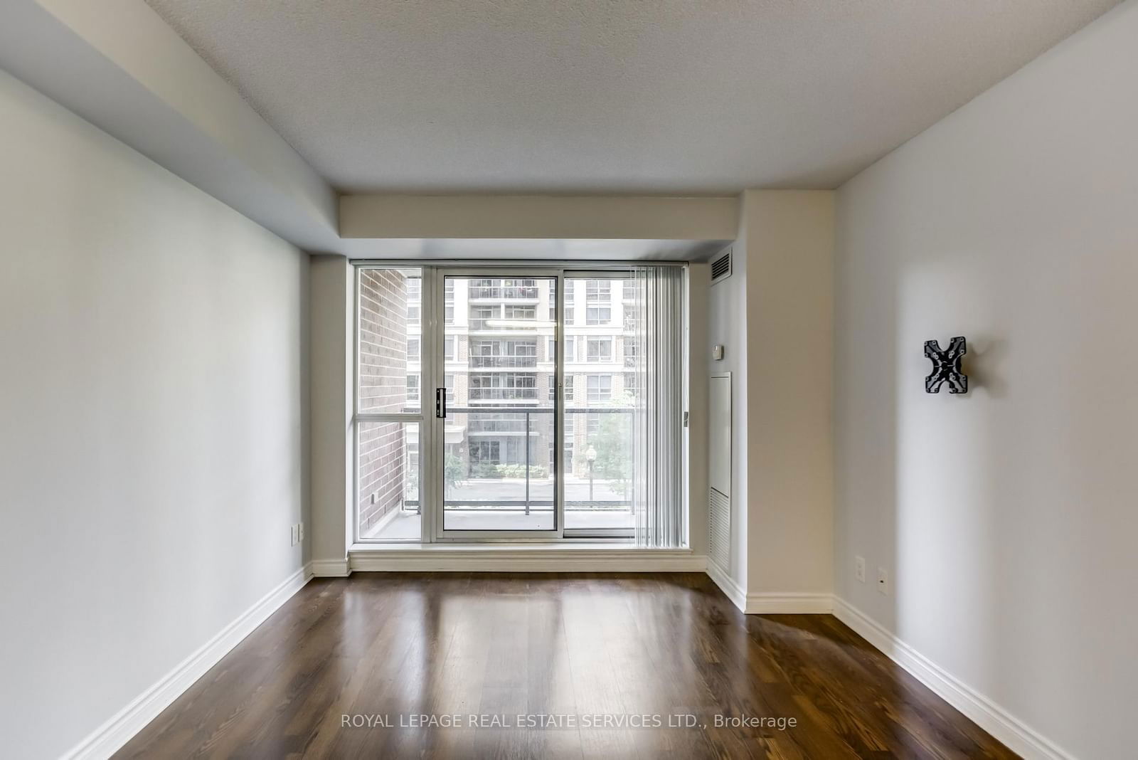 5 Michael Power Pl, unit 305 for rent