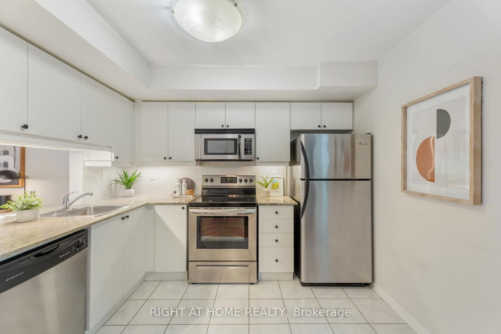 26 Laidlaw St, unit 1533 for sale