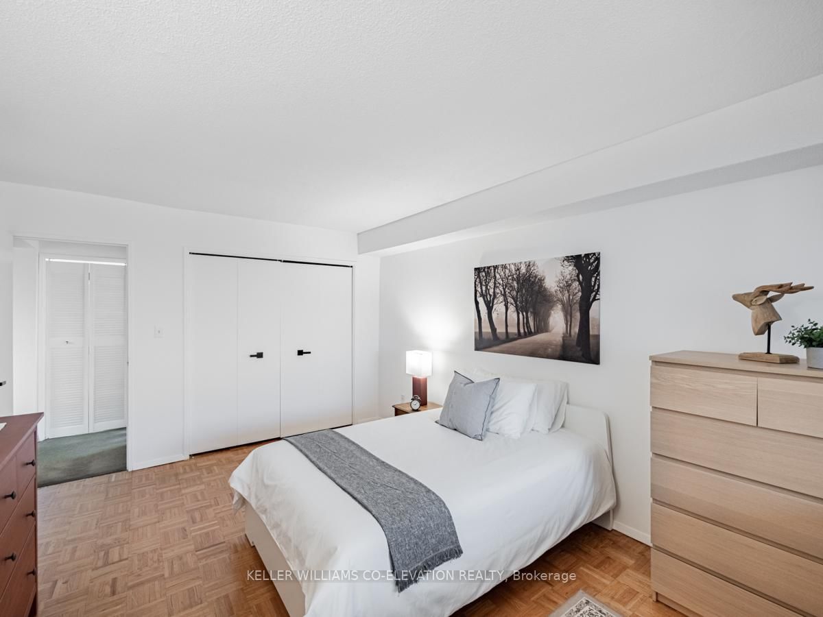 260 Scarlett Rd, unit 1407 for sale