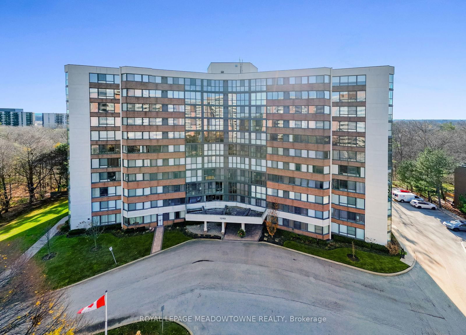 1240 Marlborough Crt, unit 805 for sale