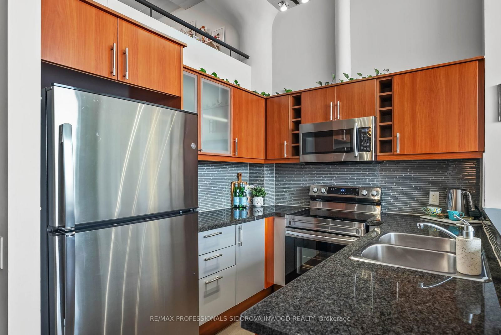 1001 Roselawn Ave, unit 429 for sale