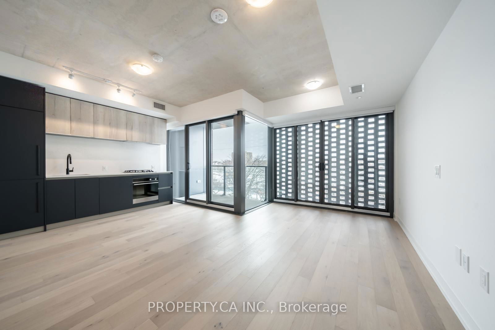 2625 Dundas St W, unit 407 for rent