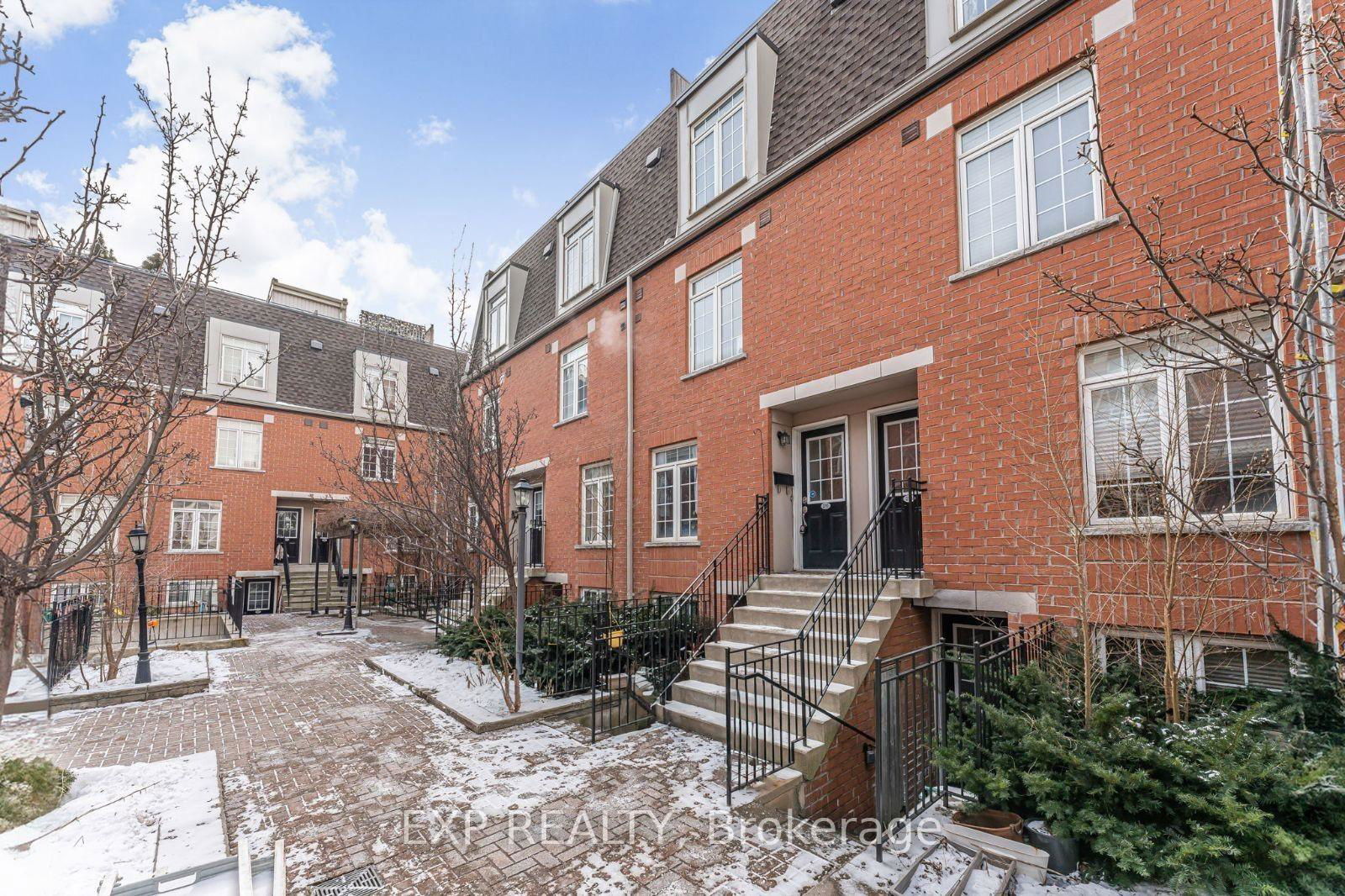 870 Jane Townhomes, York Crosstown, Toronto