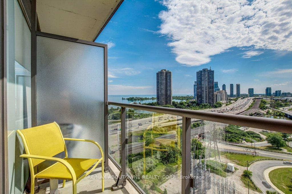 105 The Queens Way, unit 1508 for rent