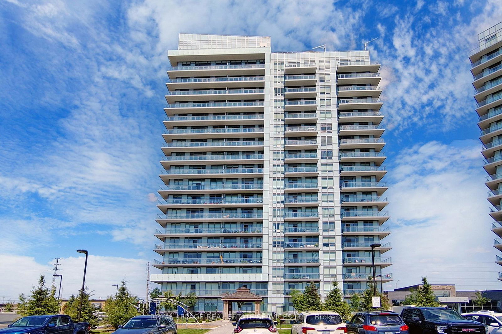 4677 Glen Erin Dr, unit 906 for rent