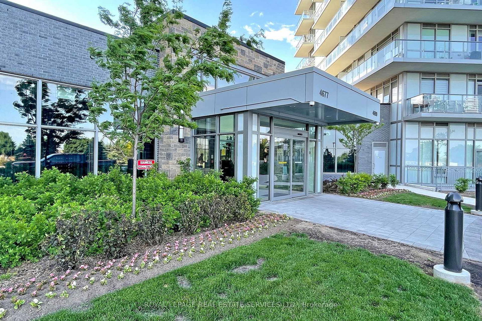 4677 Glen Erin Dr, unit 906 for rent