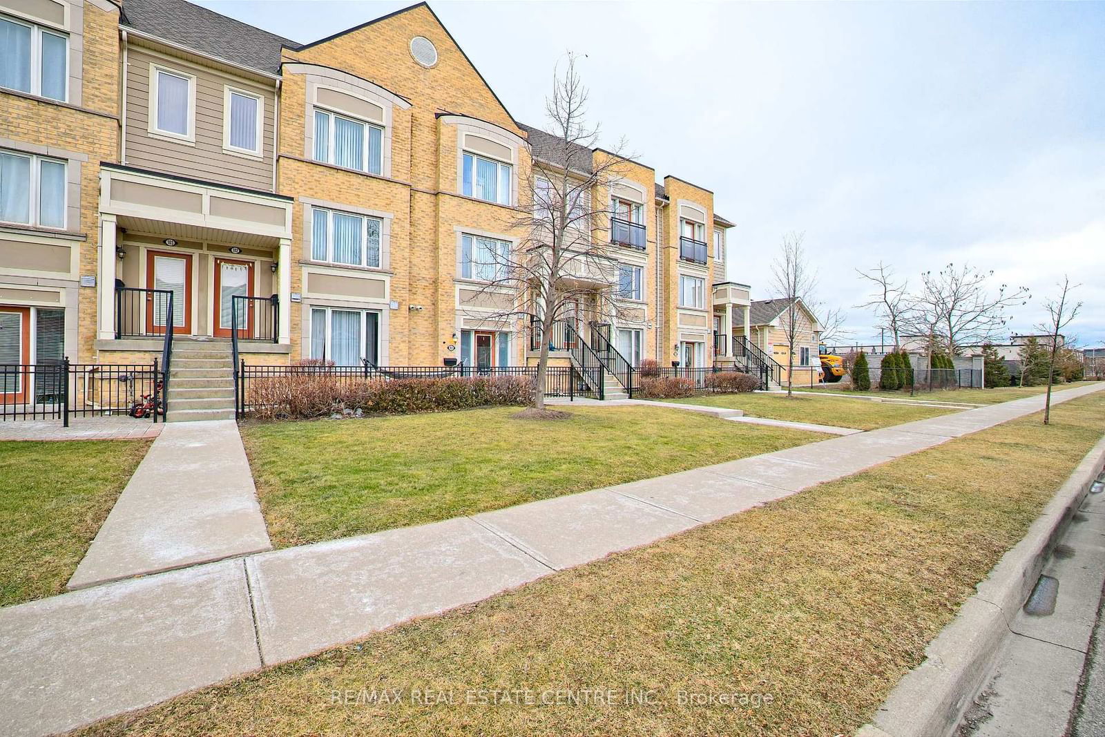 60 Fairwood Circ, unit 99 for sale