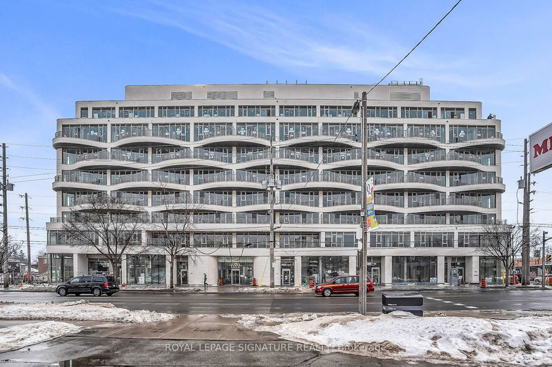 689 The Queensway, unit 214 for rent