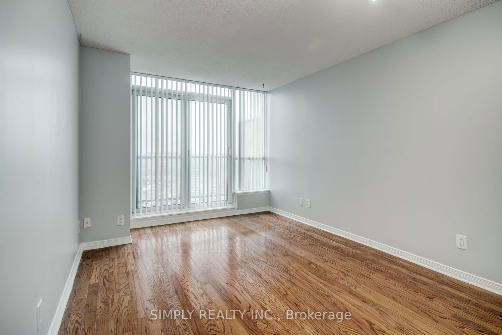 4879 Kimbermount Ave, unit PH1 for sale