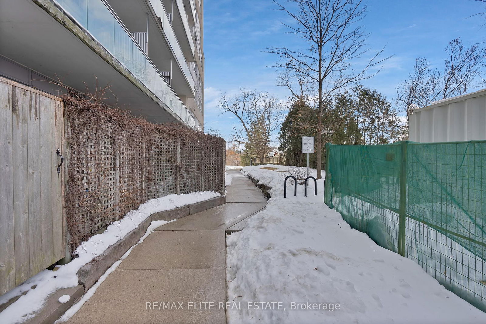 2464 Weston Rd, unit 101 for sale