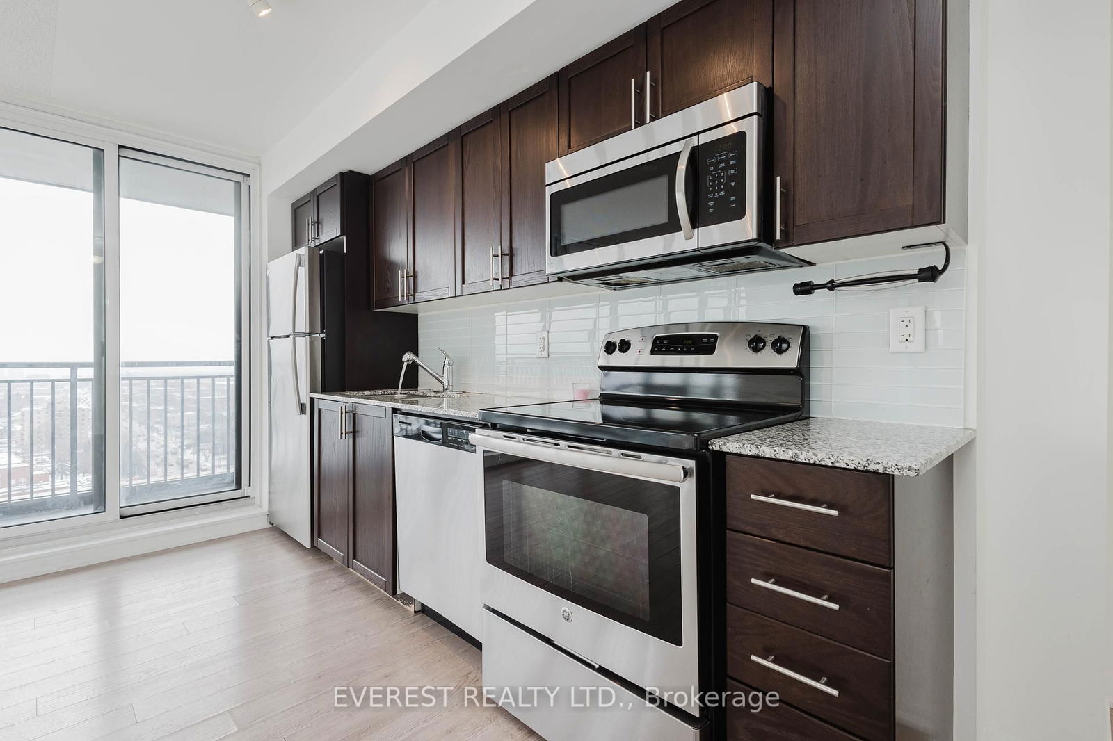 830 Lawrence Ave W, unit 1707 for rent