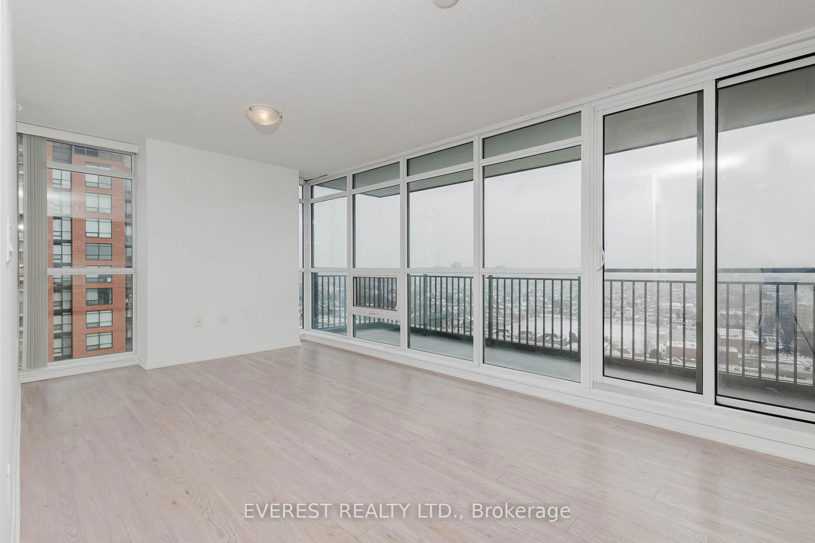 830 Lawrence Ave W, unit 1707 for rent