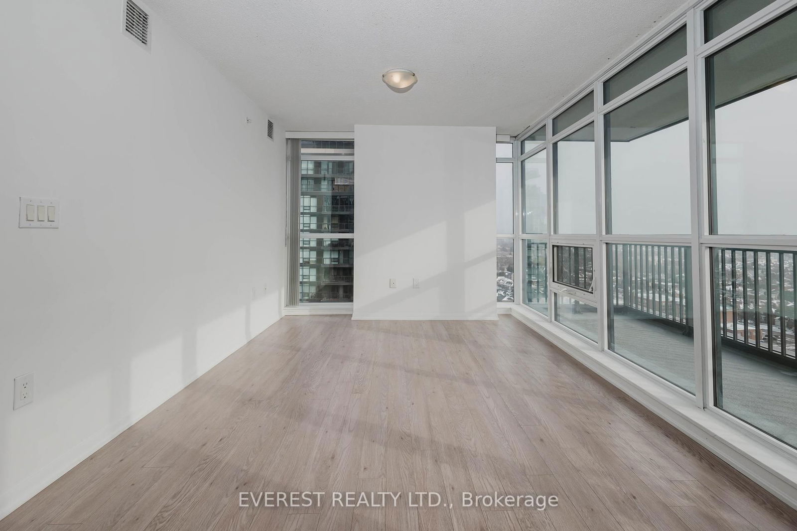 830 Lawrence Ave W, unit 1707 for sale